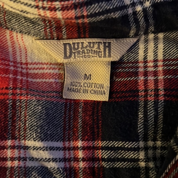 Duluth Trading Co Plaid LS shirt - M NWOT - Picture 3 of 3